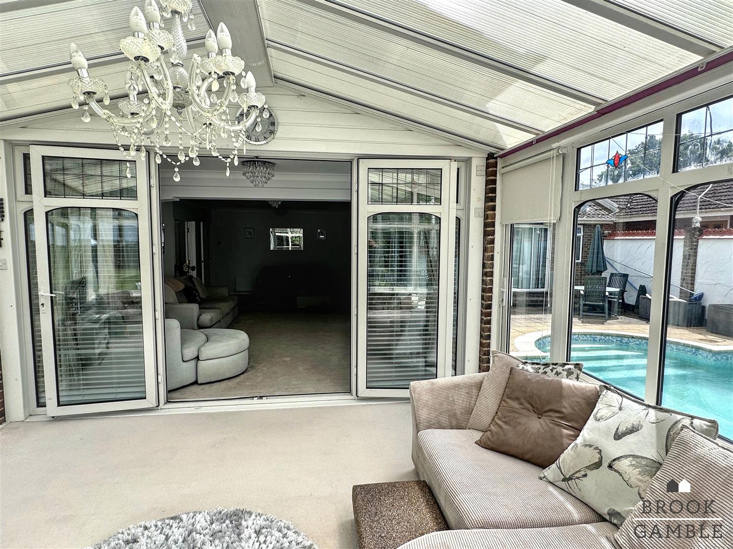 6 Bedroom House. Harley Shute Road in St. Leonards-On-Sea, 10